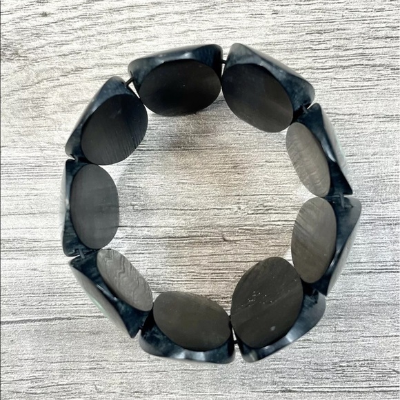 BLACK AQUA SEA TURTLE RESIN BEAD STRETCH BRACELET - Picture 8 of 12